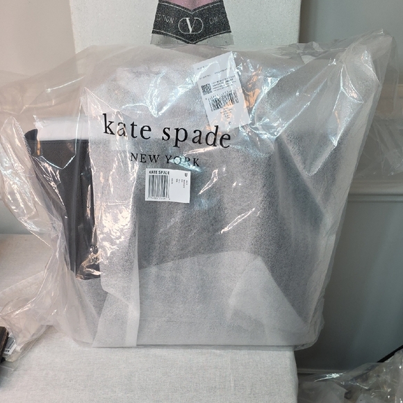 Kate Spade Dana Tote Bag - Picture 7 of 7